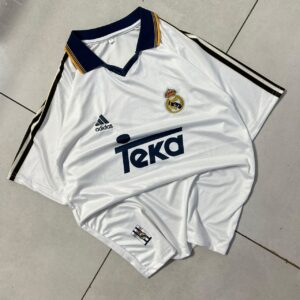 vintage Real Madrid 1998–2000 home jersey Roberto Carlos #3
