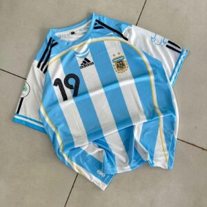 Argentina 2006 home football jersey Messi's #19